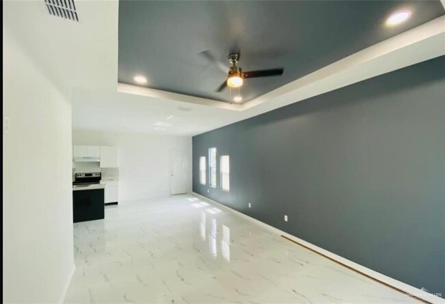Building Photo - 2711 Larkspur Ave