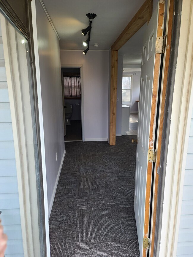 1520 Crow St, b City, MO 64870 House Rental in b City, MO