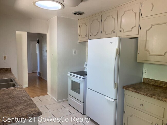 Building Photo - 3 br, 2 bath House - 4008 Country Club Drive