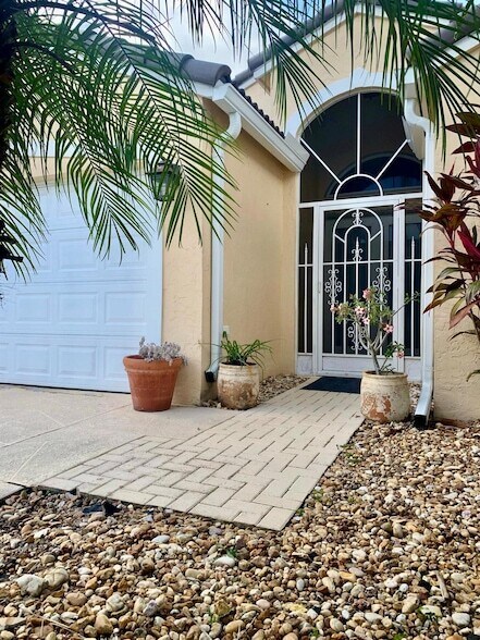 Building Photo - 7954 Stirling Bridge Blvd S