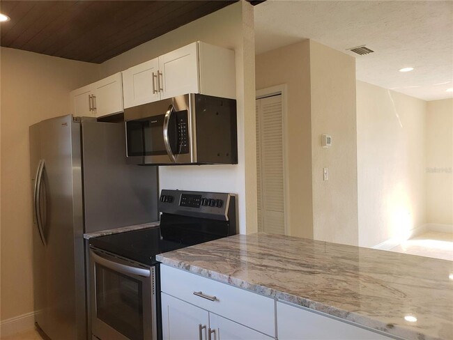 Building Photo - 2907 Bowdoin Pl