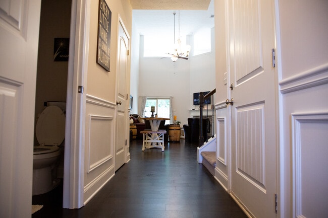 Building Photo - 6037 Townes Way