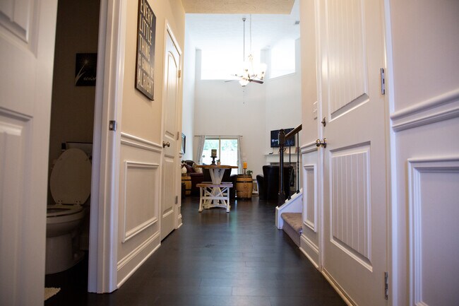 Foto del edificio - 6037 Townes Way