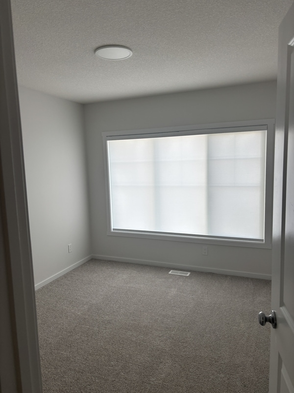 Photo du bâtiment - 4255 Kinglet Dr NW