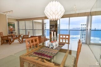 Building Photo - 1750 Avenida Del Mundo