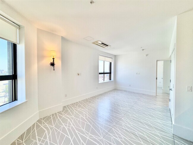 Foto del edificio - 2201 Market St