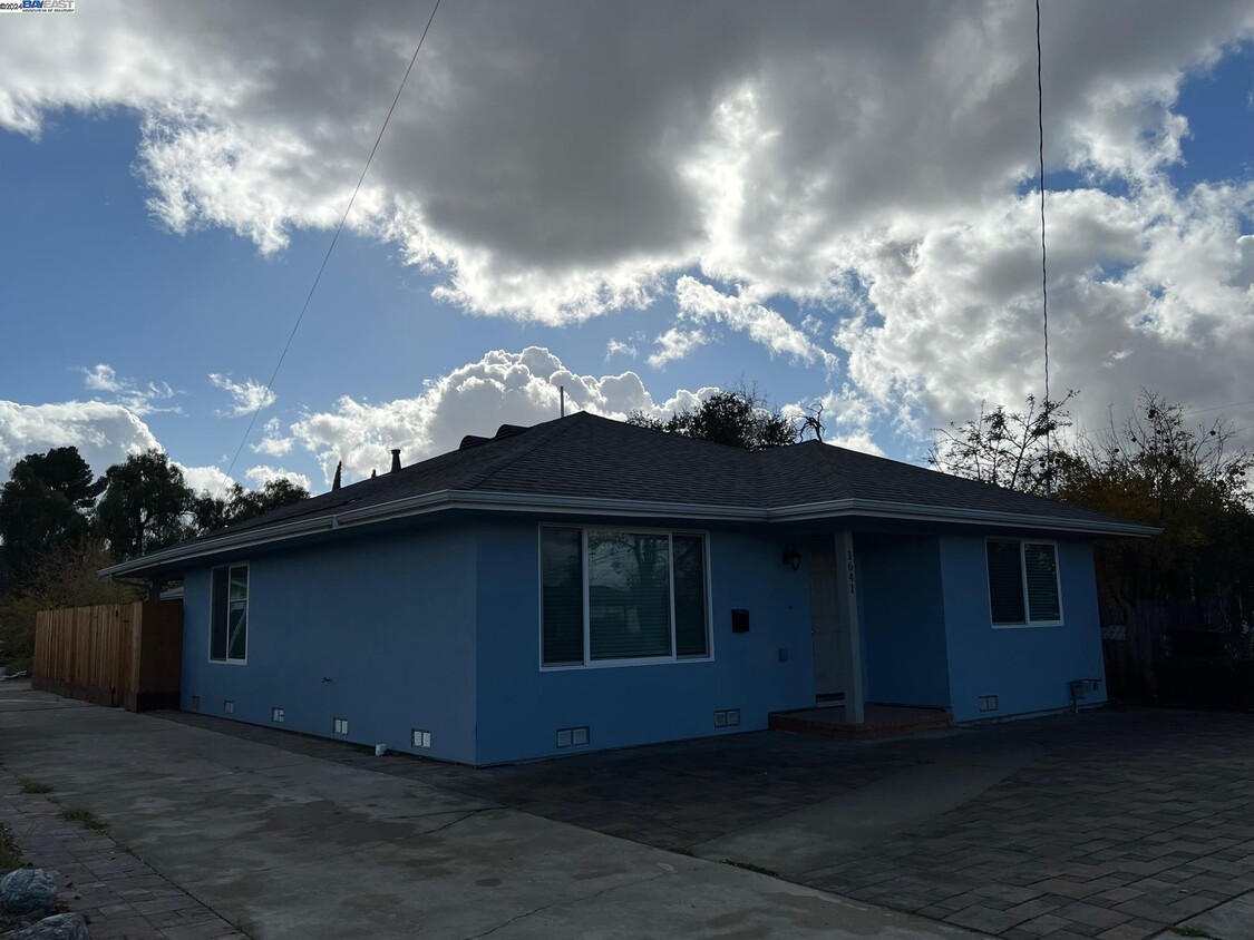 Foto principal - 1641 Pine St