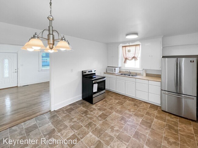 Building Photo - 4 br, 2 bath House - 2418 Byron St