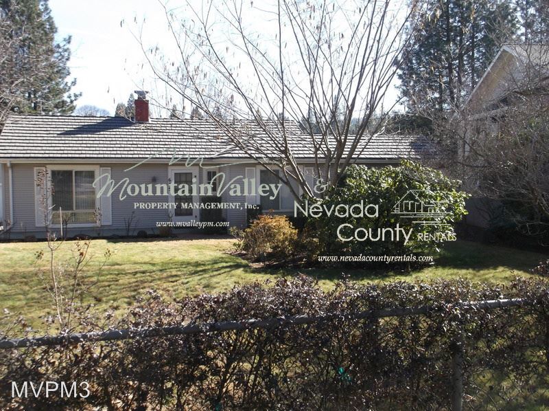 Primary Photo - 635 Searls Ave