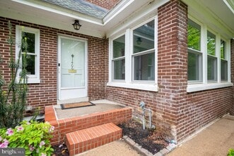 Building Photo - 1406 Lovering Ave