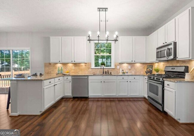 Foto del edificio - 5353 Spike Ln