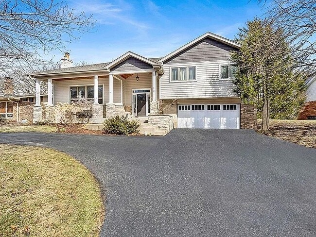 Photo - 6722 W Golfview Ln (Palos Heights, IL) House