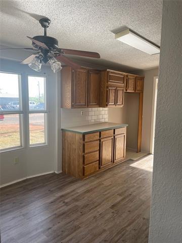 Building Photo - 106 Pueblo Ave