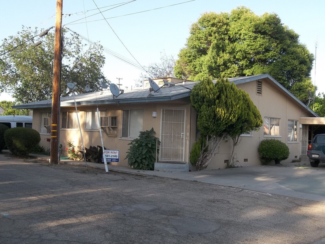 Primary Photo - Cute Apartment