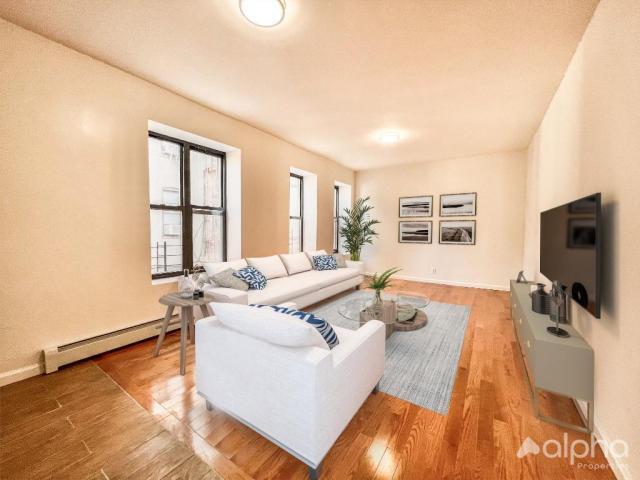 Foto del edificio - 1 bedroom in BROOKLYN NY 11211