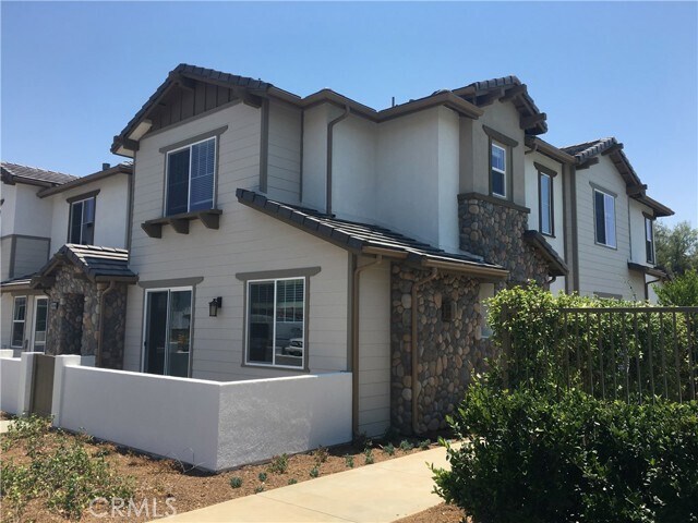 Foto principal - 18084 Burke Ln