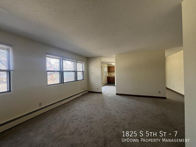 Foto del edificio - 1825 S 5th St