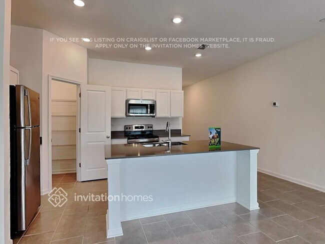 Foto del edificio - 3091 Blue Bonnet Ln