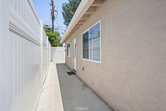 Building Photo - 6930 Enfield Ave
