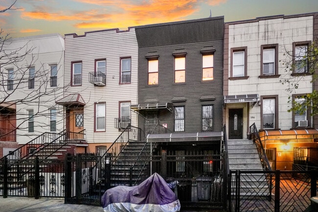 Building Photo - 188 Covert St