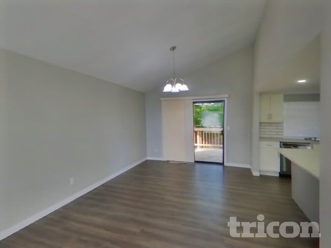 Building Photo - 33641 26th Ct SW