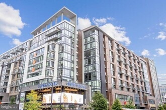 Building Photo - 70 N St SE