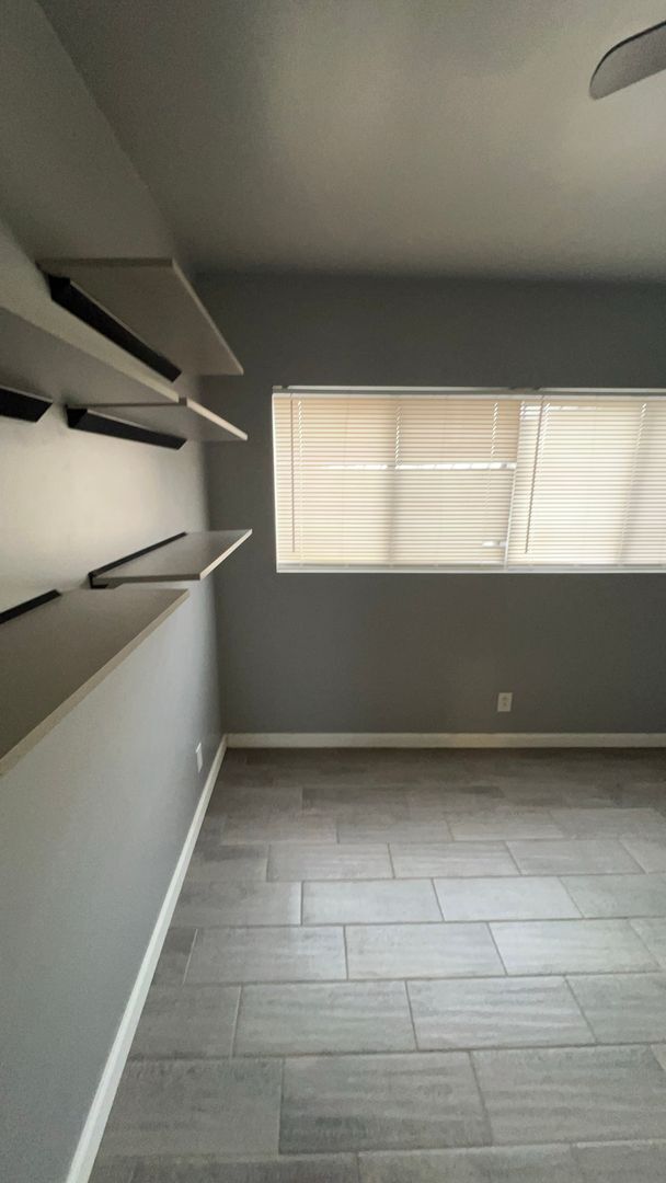 Building Photo - NE HEIGHTS 3 Bedroom 1 Bath