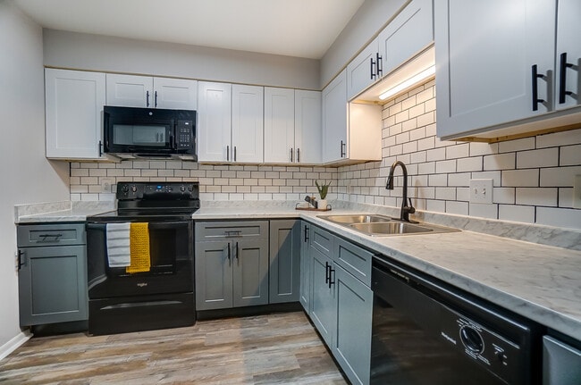 2 BED | 1 BATH -Kitchen - Northcrest Garden Apartments