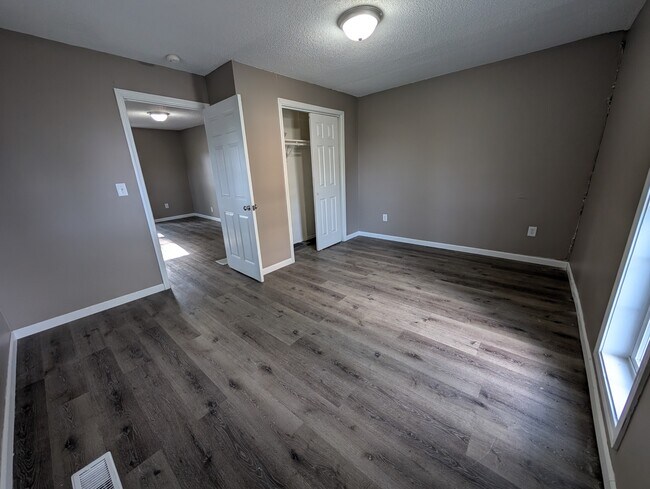 Foto del edificio - 1700 NW Polk St