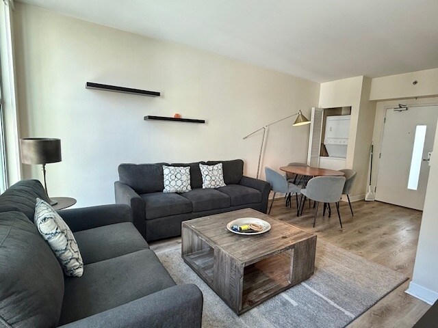 Foto del edificio - 425 W Beech St