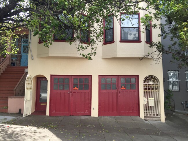 Front of building - 328 Utah St Apartments