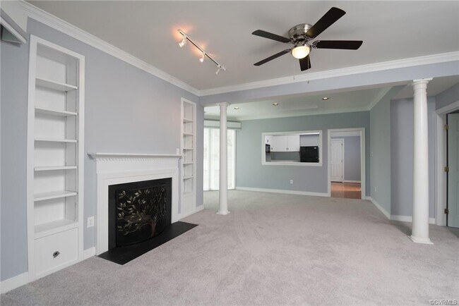 Foto del edificio - 1763 Raintree Commons Dr