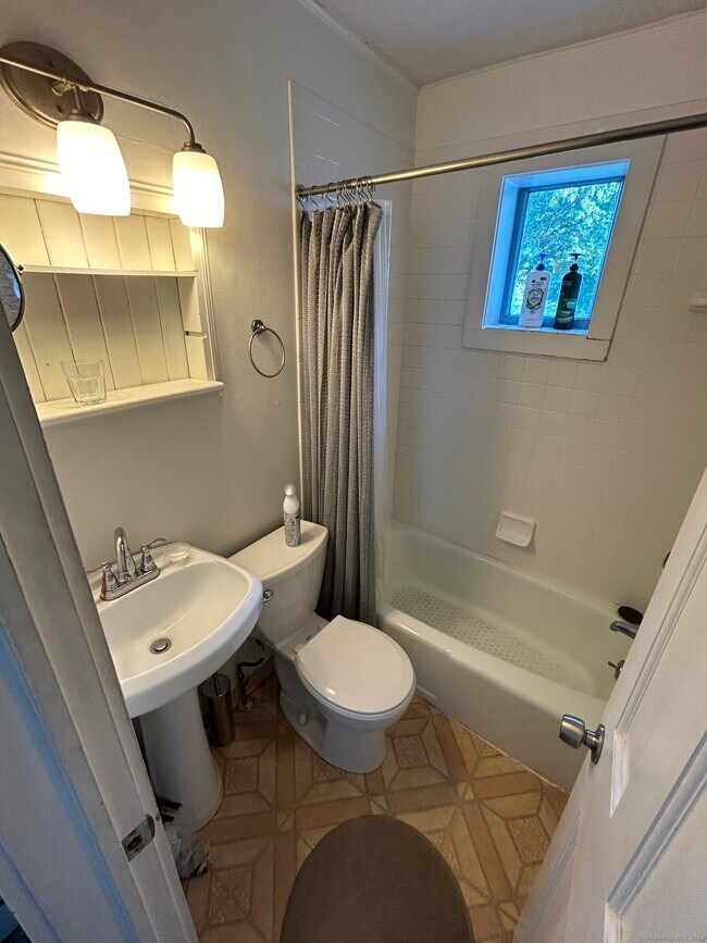 Foto del edificio - 27 Long Ln