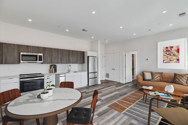 Northern Liberties 1 Bedroom - Parking Available - Northern Liberties 1 Bedroom - Parking Available Apartment