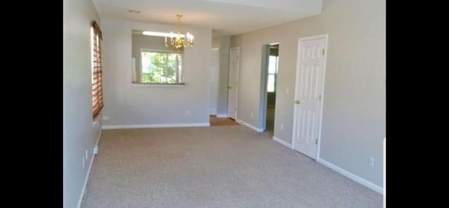 Building Photo - 105 Merowey Ct