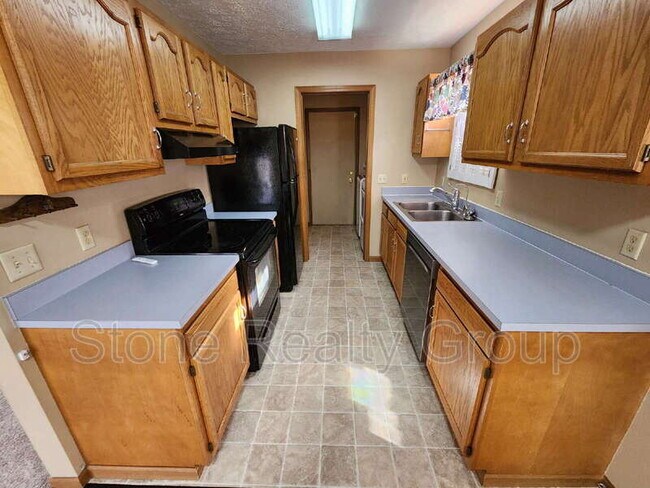 Building Photo - 4391 S Hidden Way St