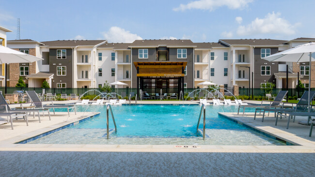 The Waters at Bluebonnet - Apartments in Baton Rouge, LA | Apartments.com