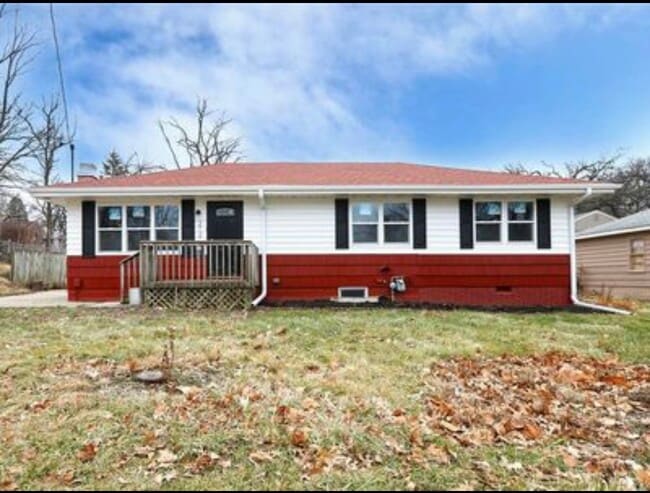 Building Photo - 212 Thornton Ave