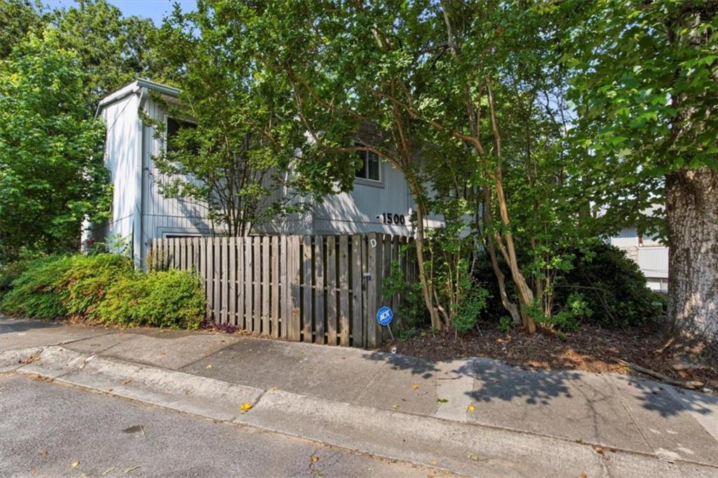 Primary Photo - 1500 Pine Log Rd NE