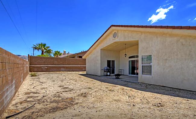 Building Photo - AVAILABLE NOW - $500 off first month rent - 4bd/2ba, 1895 Sq. Ft. Single Family Home with Solar