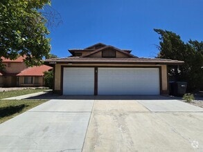 Building Photo - 39354 Longhorn Ct