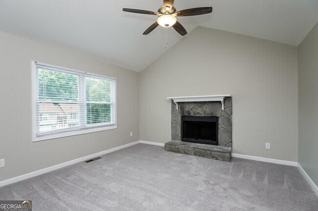 Building Photo - 2498 Winding Creek Dr