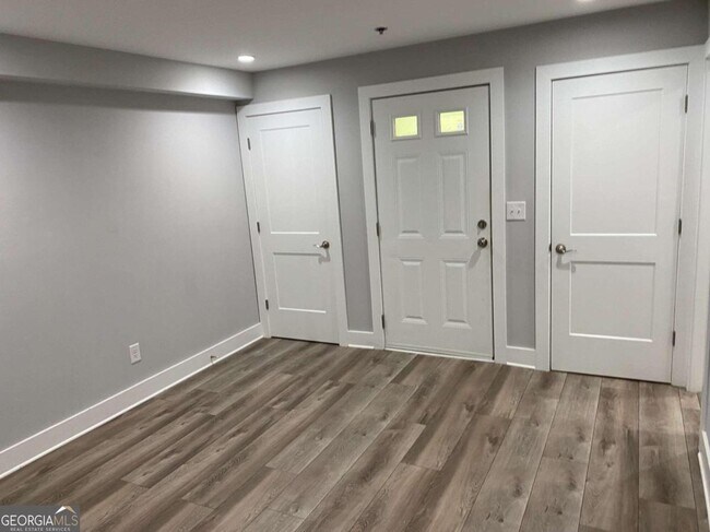 Foto del edificio - 3117 Colonial Way