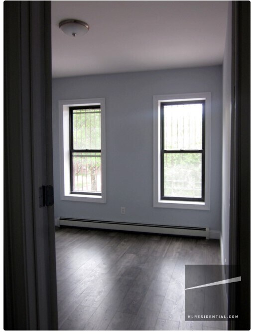 Building Photo - 380 Ralph Ave