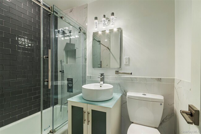 Foto del edificio - 3935 Blackstone Ave