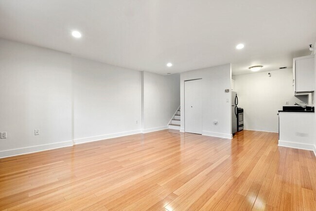 Foto del edificio - 42 8th St