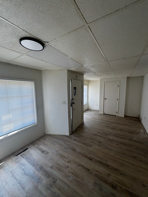 Foto del edificio - 1002 Prouty Ave