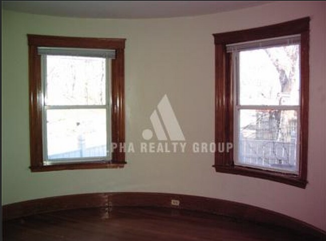 Building Photo - 132 Glenville Ave