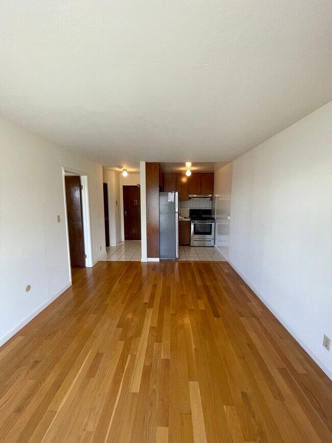 Foto del edificio - 145 Balboa St