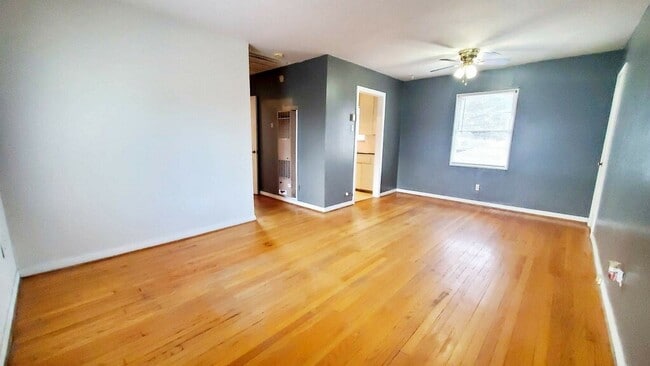 Foto del edificio - 4427 Jefferson St